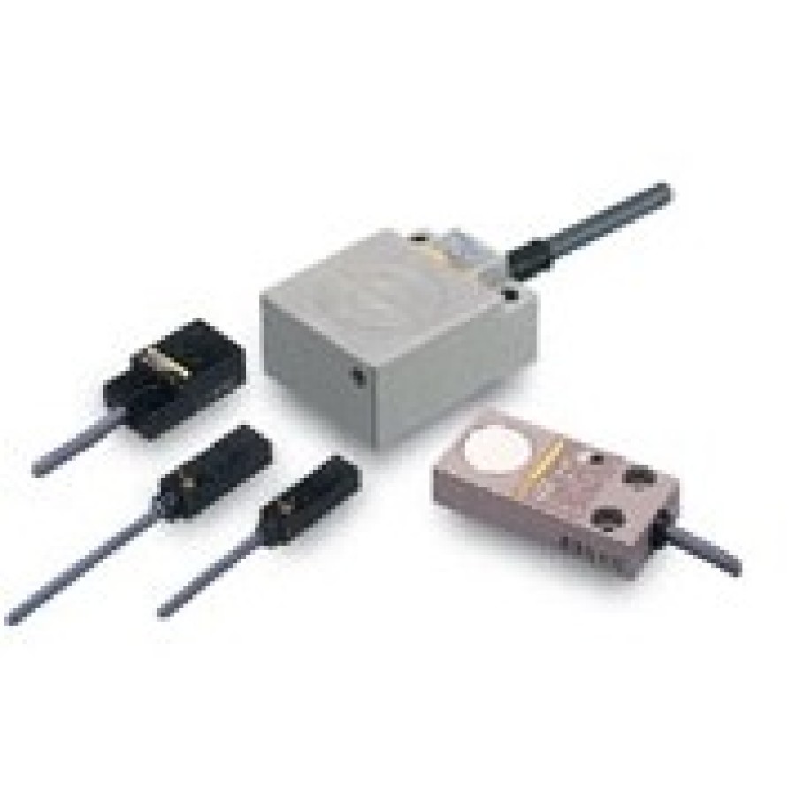 Omron Proximity Rectangular Sensor - TL-W